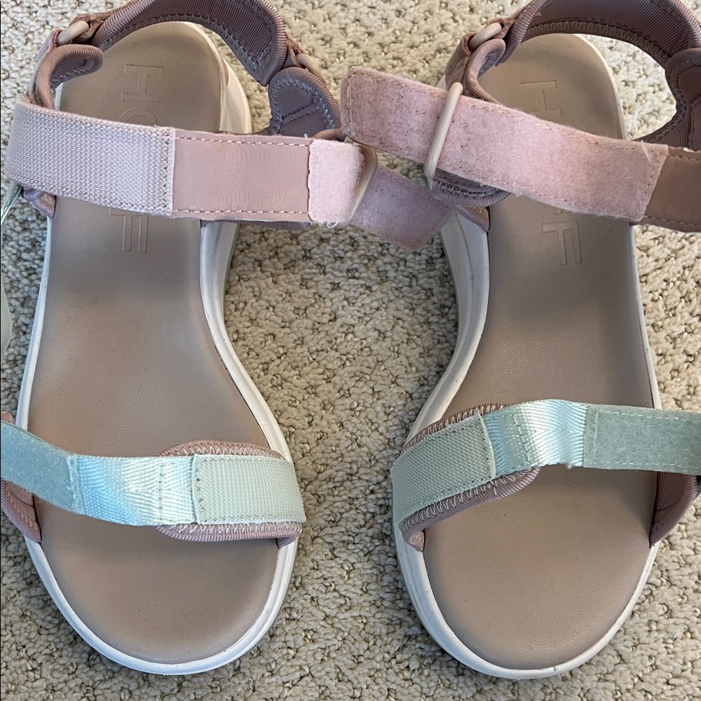 Hoff Women's Pink & Mint Sport Sandals with Cushioned Sole - Picture 3 of 6